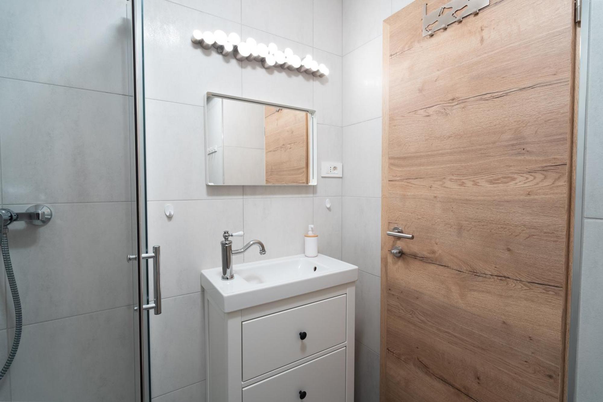 Apartment Loyd, Kranjska Gora - Studio Buitenkant foto